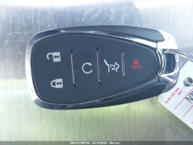 2GNAXJEV8J6186610 Chevrolet EQUINOX LT