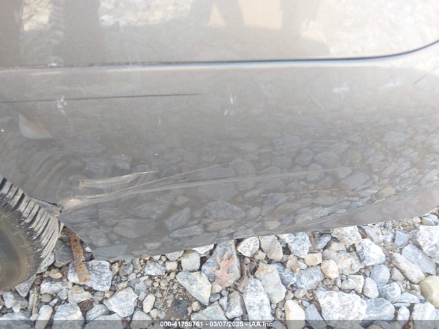 4T1G11AKXLU915593 Toyota CAMRY SE