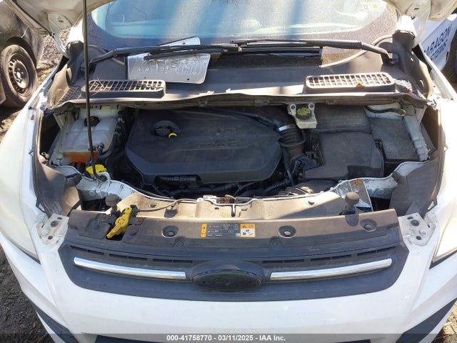 1FMCU9GX6EUA26249 Ford ESCAPE SE