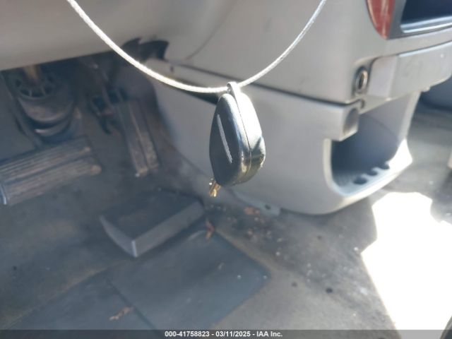 2006 CHRYSLER TOWN & COUNTRY 1A4GP45R36B533363 Photo 10