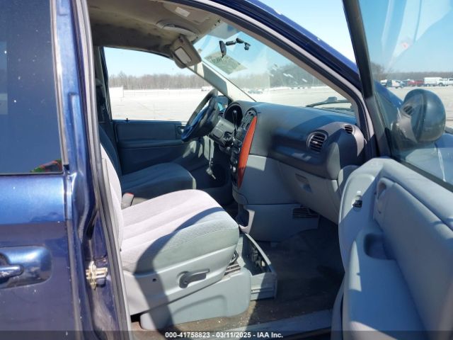 2006 CHRYSLER TOWN & COUNTRY 1A4GP45R36B533363 Photo 4