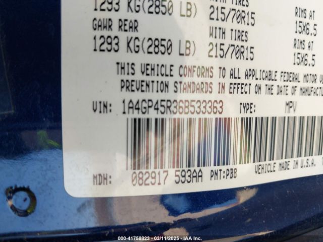 2006 CHRYSLER TOWN & COUNTRY 1A4GP45R36B533363 Photo 8