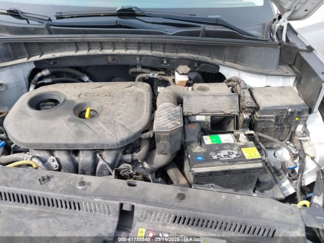 KM8J3CA40GU257379 Hyundai TUCSON SE