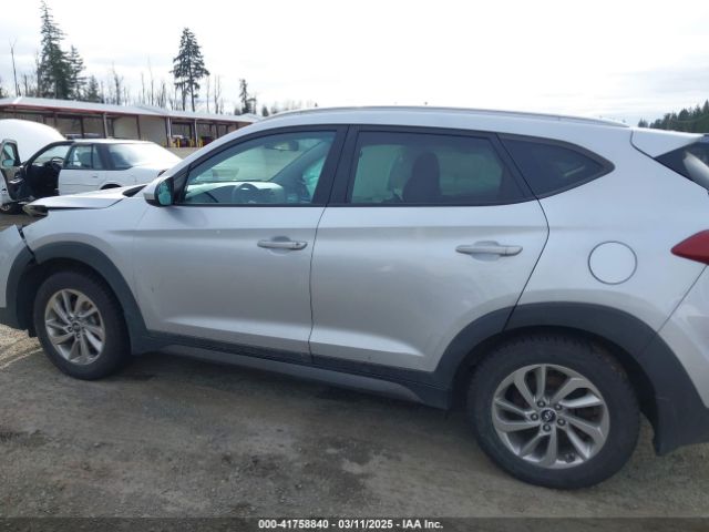 KM8J3CA40GU257379 Hyundai TUCSON SE
