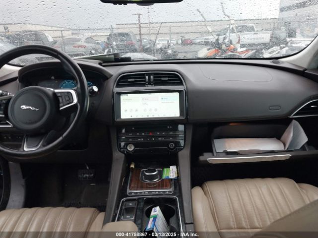 SADCN2GX4JA284441 Jaguar F-pace 30t Portfolio