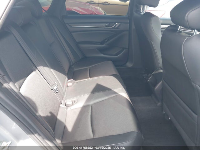 1HGCV1F30KA033438 Honda Accord Sport