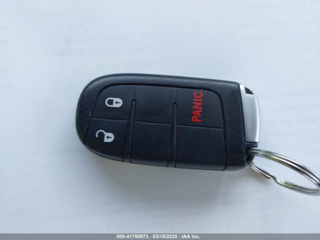 3C4PDCAB1JT527148 Dodge JOURNEY SE