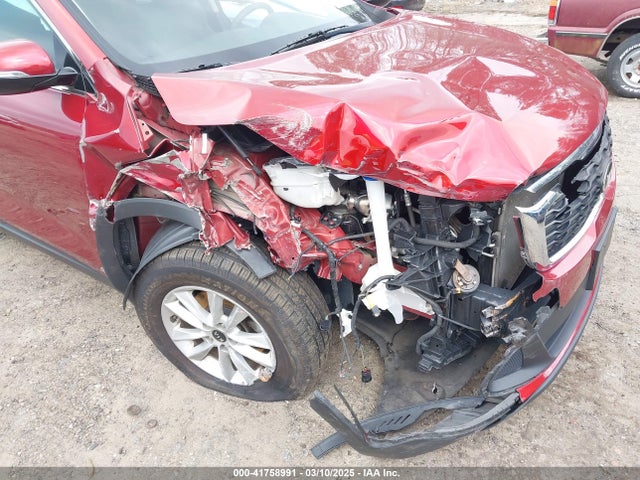 5XYPGDA3XKG470852 KIA Sorento 2.4l Lx