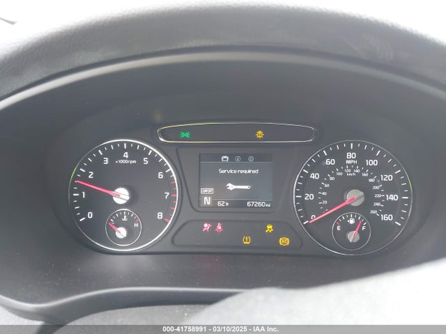 5XYPGDA3XKG470852 KIA Sorento 2.4l Lx