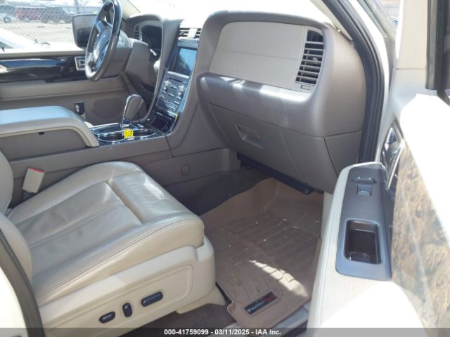 5LMJJ2JT8GEL02941 Lincoln Navigator Select