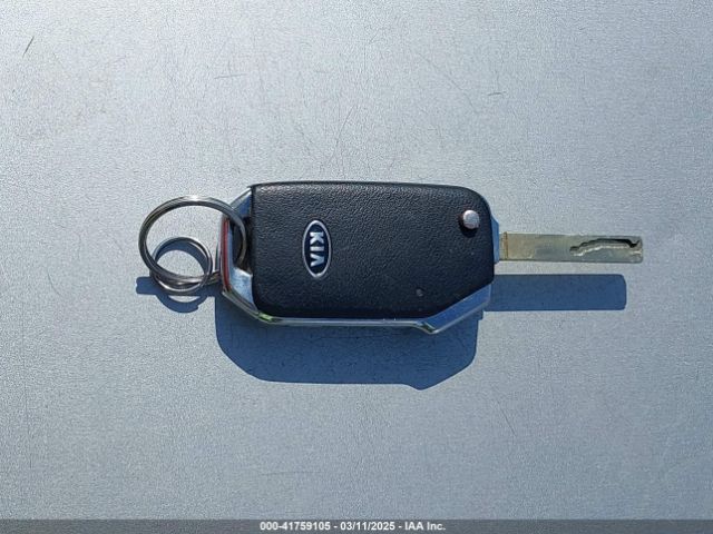 KNDCB3LC4L5361091 KIA NIRO LX