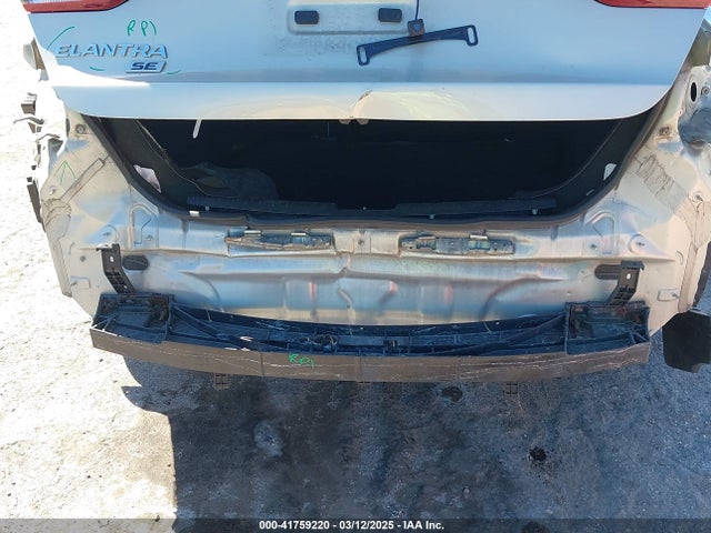 5NPD74LF8HH149193 Hyundai ELANTRA SE