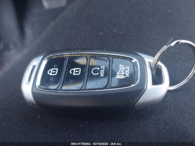 KMHRC8A32RU283492 Hyundai Venue Sel