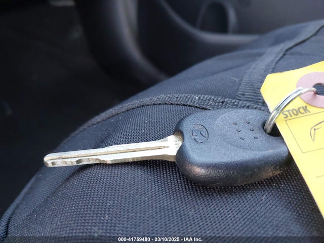 5NPD74LF5JH320455 Hyundai ELANTRA SE