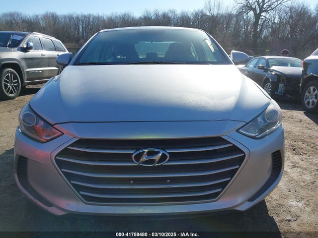 5NPD74LF5JH320455 Hyundai ELANTRA SE