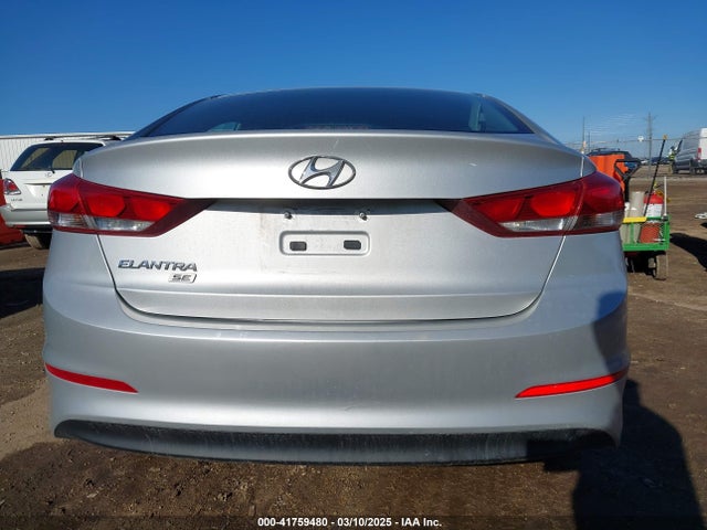 5NPD74LF5JH320455 Hyundai ELANTRA SE