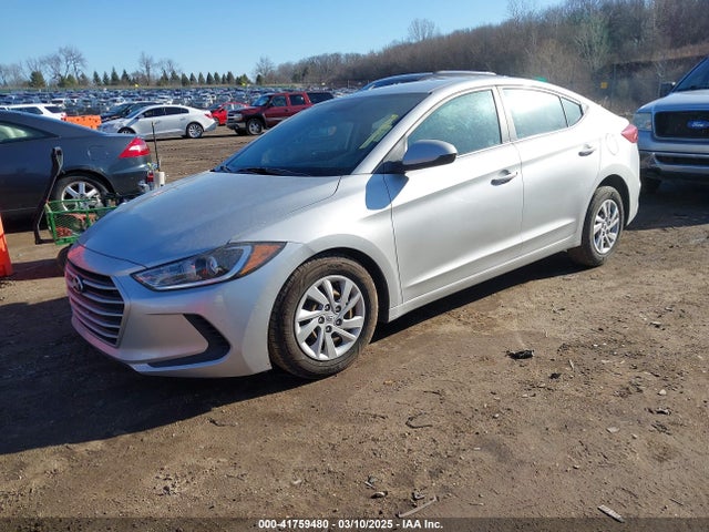 5NPD74LF5JH320455 Hyundai ELANTRA SE