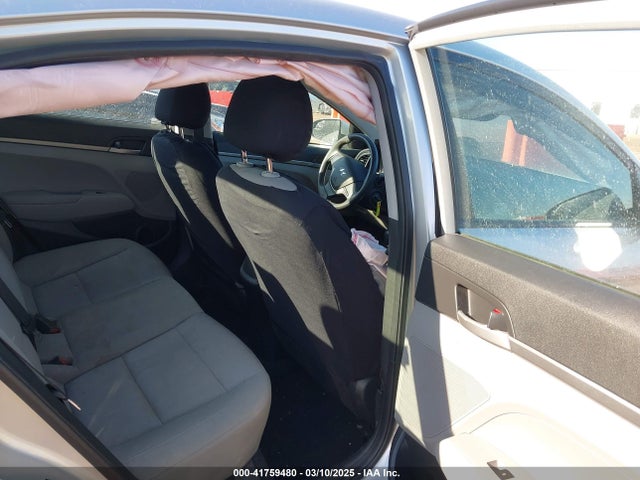 5NPD74LF5JH320455 Hyundai ELANTRA SE