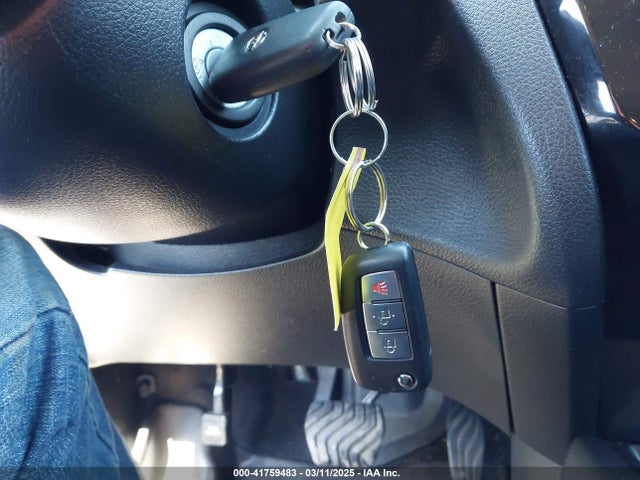JN1BJ1CP8HW032128 Nissan Rogue Sport S