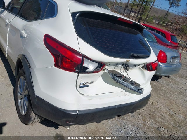 JN1BJ1CP8HW032128 Nissan Rogue Sport S