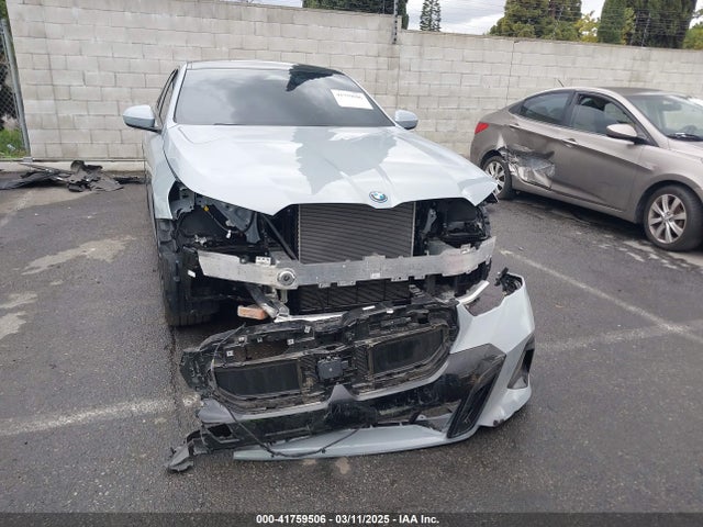 WBY33FK05RCP53702 BMW I5 Edrive40
