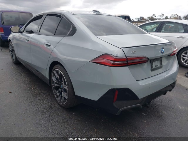 WBY33FK05RCP53702 BMW I5 Edrive40