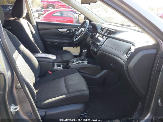 JN8AT2MV6JW300240 Nissan ROGUE SV