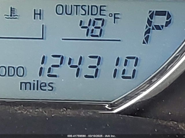 Toyota COROLLA LE 2015 5YFBURHE8FP285398 Image 16