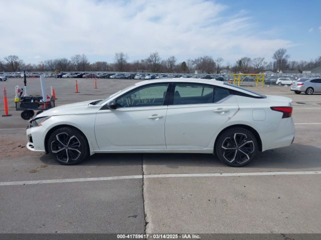 1N4BL4CW1PN375017 Nissan Altima Sr Intelligent Awd