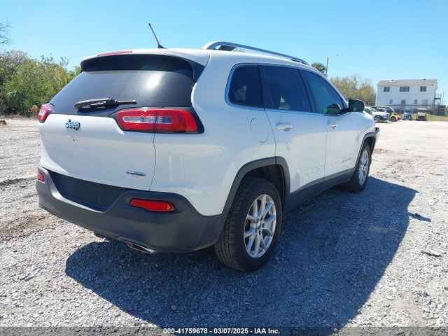 1C4PJLCS7FW737387 Jeep Cherokee Latitude