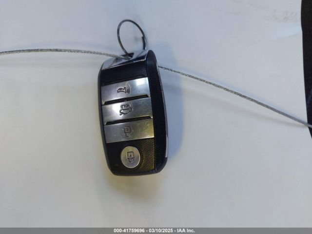 2019 KIA OPTIMA 5XXGV4L26KG303256 Photo 10