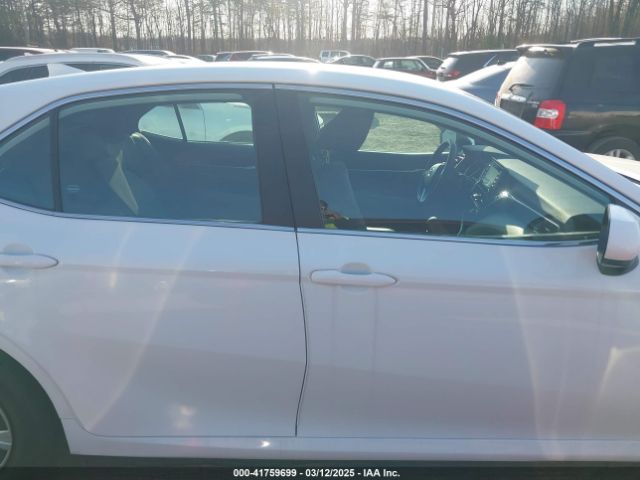 4T1C31AK8NU589613 Toyota Camry Le Hybrid
