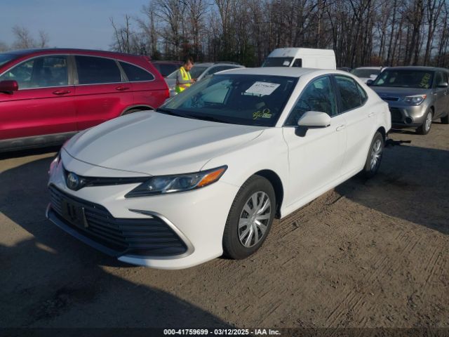 4T1C31AK8NU589613 Toyota Camry Le Hybrid