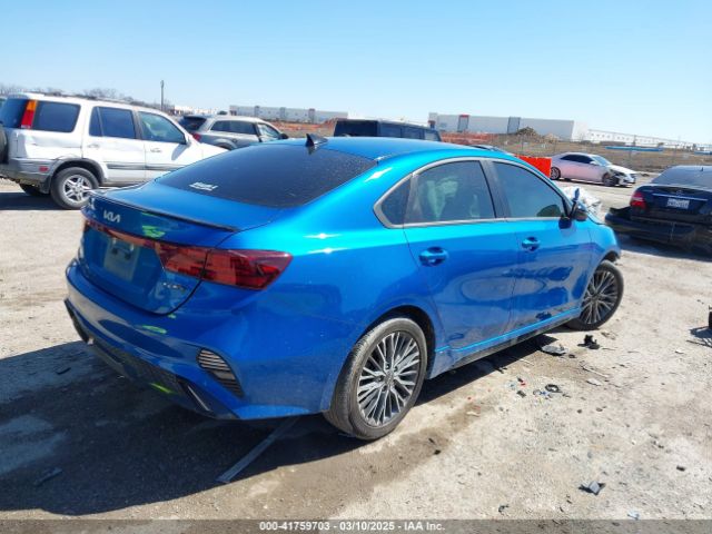 3KPF54AD0PE661582 KIA Forte Gt-line