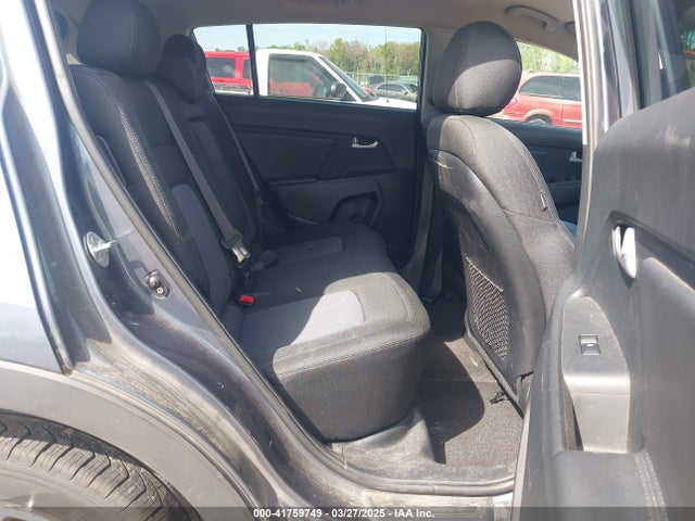 KNDPB3AC9F7757711 KIA Sportage Lx