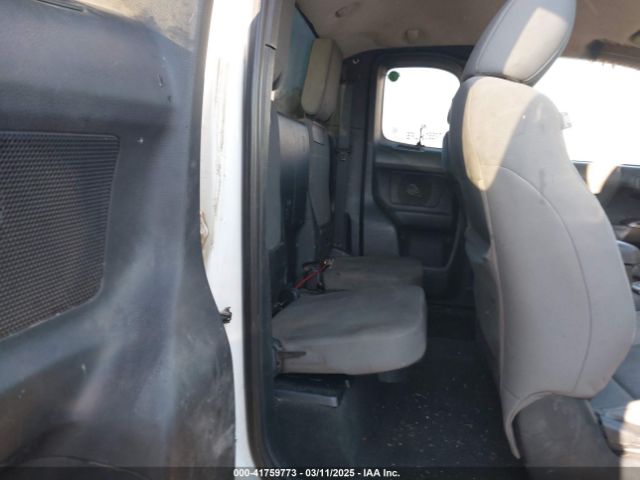 5TFSZ5AN3GX002557 Toyota Tacoma Sr5 V6