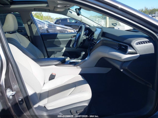 4T1F11AK8PU719556 Toyota CAMRY XLE