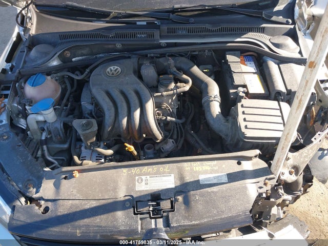 2013 Volkswagen Jetta 2.0l S მანქანა იყიდება აუქციონზე, vin: 3VW2K7AJ8DM281449, აუქციონის ნომერი: 41759835