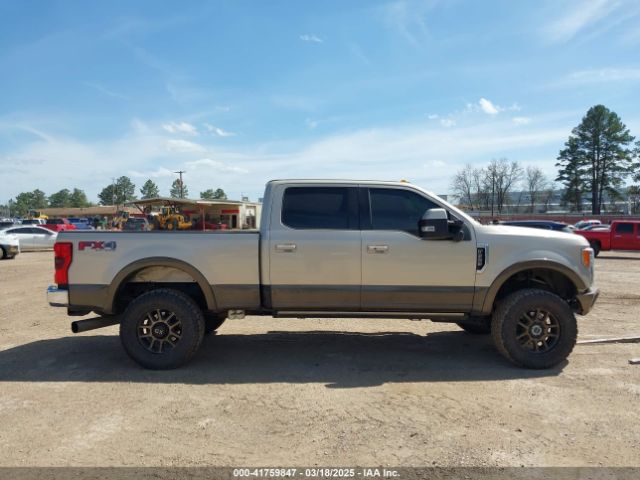 1FT7W2BT8HEF10580 Ford F-250 Lariat