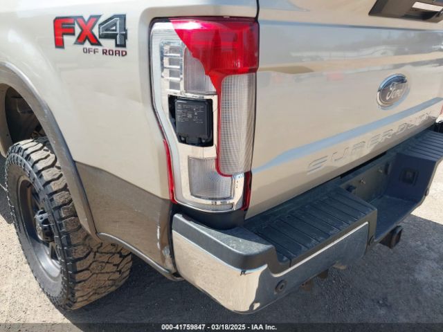1FT7W2BT8HEF10580 Ford F-250 Lariat