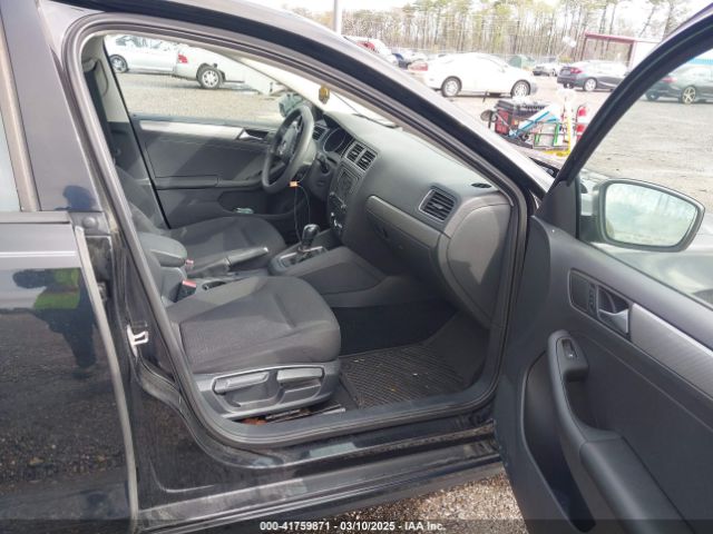3VWD67AJ3GM382352 Volkswagen Jetta 1.4t Se