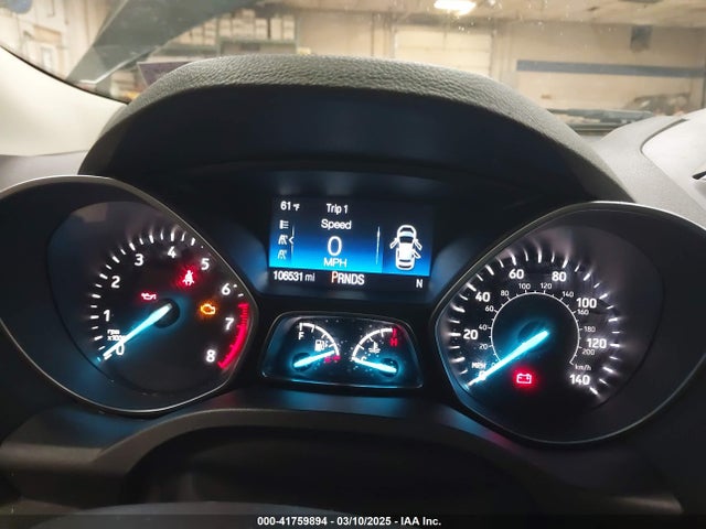 1FMCU9GD1HUE27556 Ford ESCAPE SE