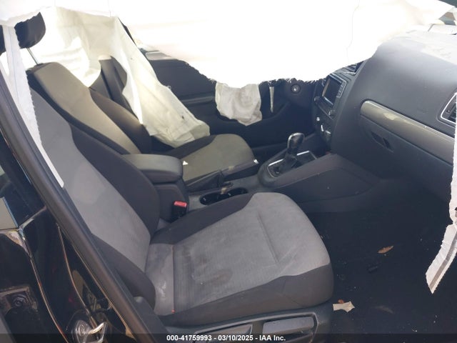 3VW2B7AJ0HM211210 Volkswagen Jetta 1.4t S