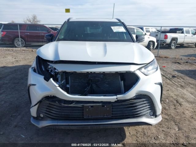 5TDJZRBH1NS223427 Toyota Highlander Xse