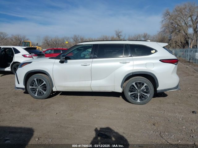 5TDJZRBH1NS223427 Toyota Highlander Xse