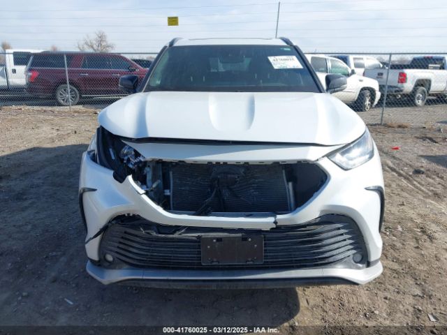 5TDJZRBH1NS223427 Toyota Highlander Xse