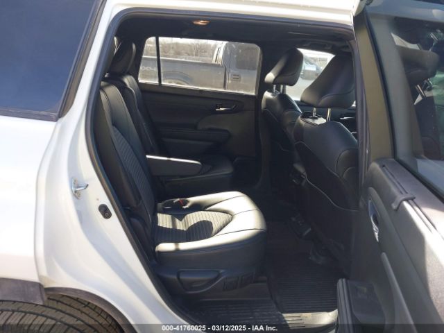 5TDJZRBH1NS223427 Toyota Highlander Xse