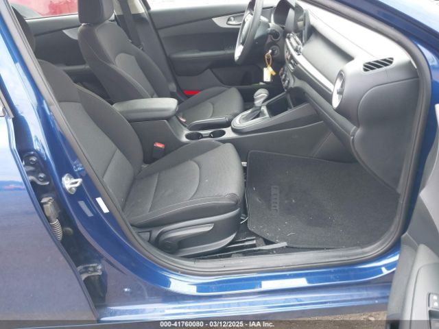 3KPF24AD1PE602579 KIA Forte Lxs