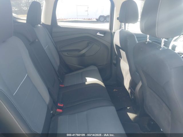 1FMCU9GX9FUC53954 Ford ESCAPE SE