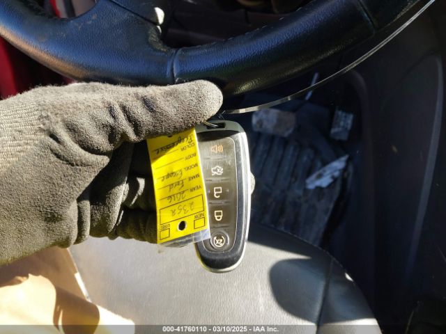 1FMCU9J98GUB42453 Ford Escape Titanium